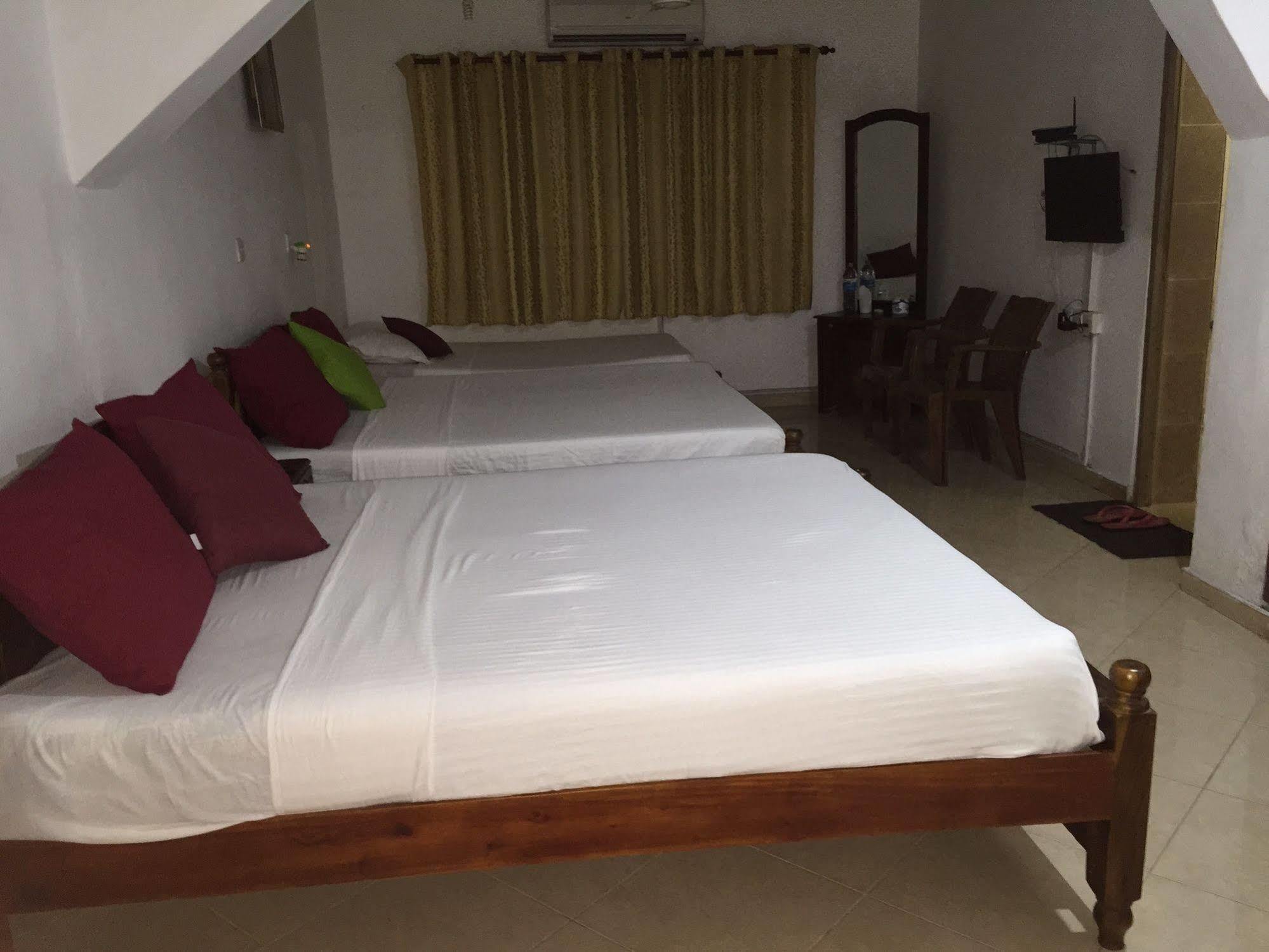 Pinidiya Resort Anuradhapura Exterior photo